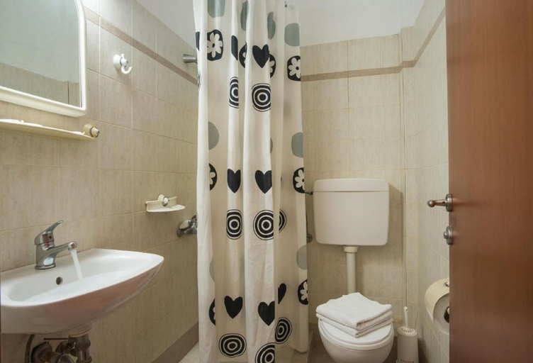 Bathroom, Meltemi Hotel, South Aegean