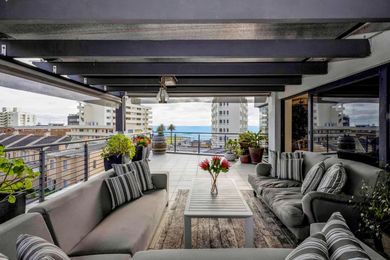 Others 5, Bright and Stylish Beachfront Apartment, City of Cape Town