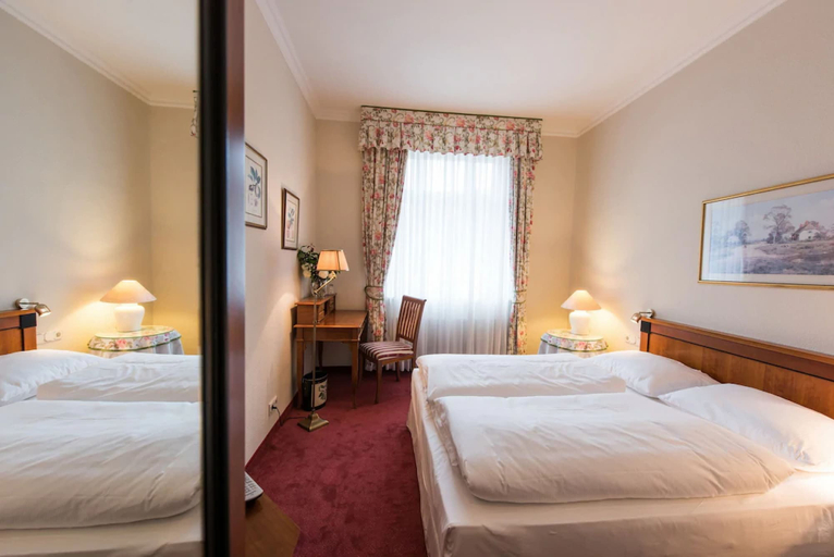 Bedroom 3, Hotel Kaiserhof, Eisenach