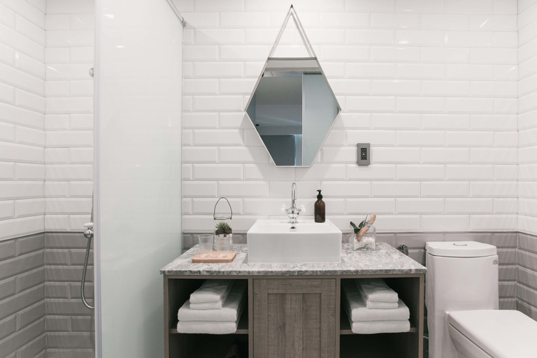 Bathroom 4, Papo'a Hotel, Kaohsiung