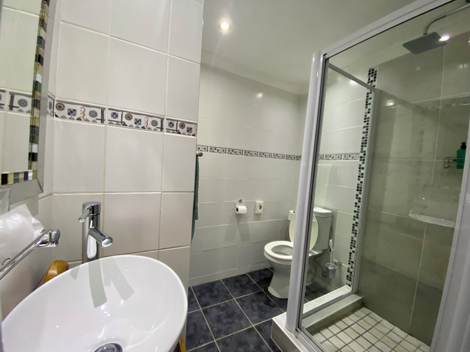 Bathroom 3, Aestas Bed & Breakfast, Eden