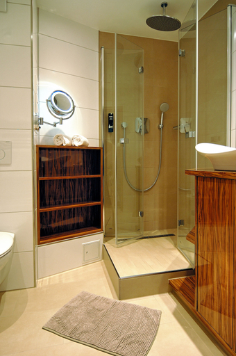 Bathroom 5, Hotel Allegro, Köln