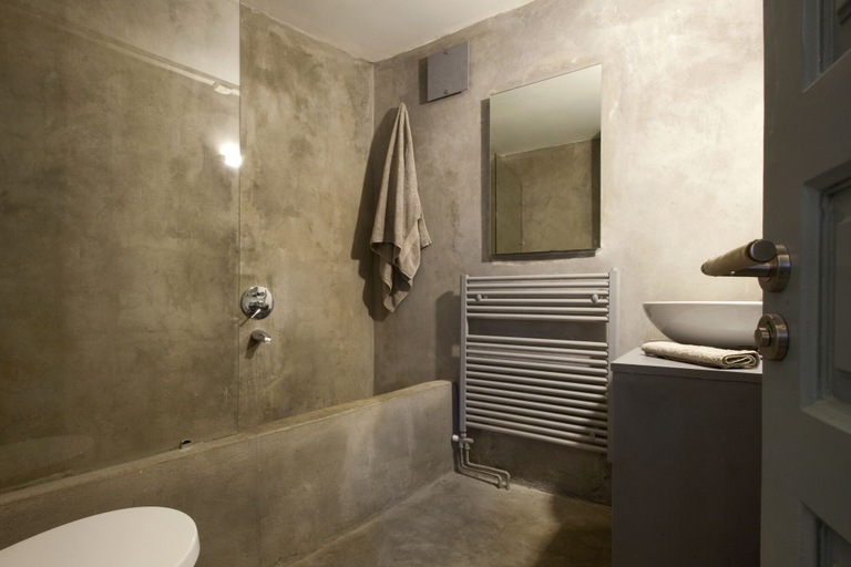 Bathroom, Live in the Shadow of the Acropolis, Attica