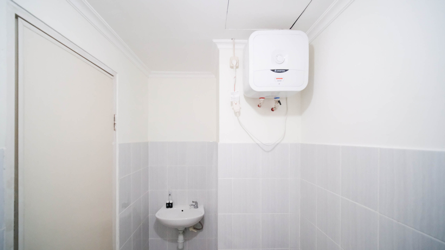 Bedroom 3, Compact and Tidy Studio at Puncak Dharmahusada Apartment By Travelio, Surabaya