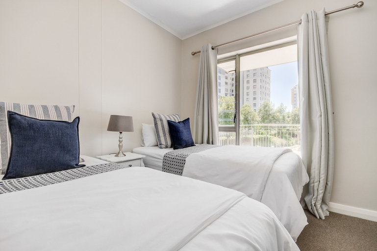 Bedroom 2, UniqueStay Mayfair Deluxe Apartment, City of Cape Town