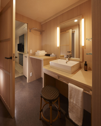 Bathroom 4, Sakura Sky Hotel, Sumida