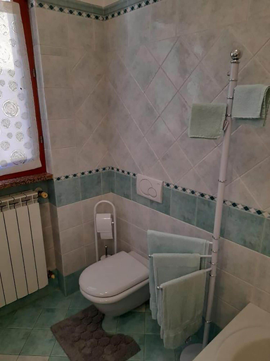 Bathroom 4, Casa el Paso, Brescia