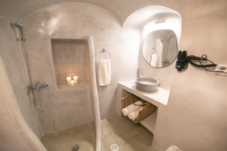 Bathroom 2, Thetis Cave Houses, South Aegean