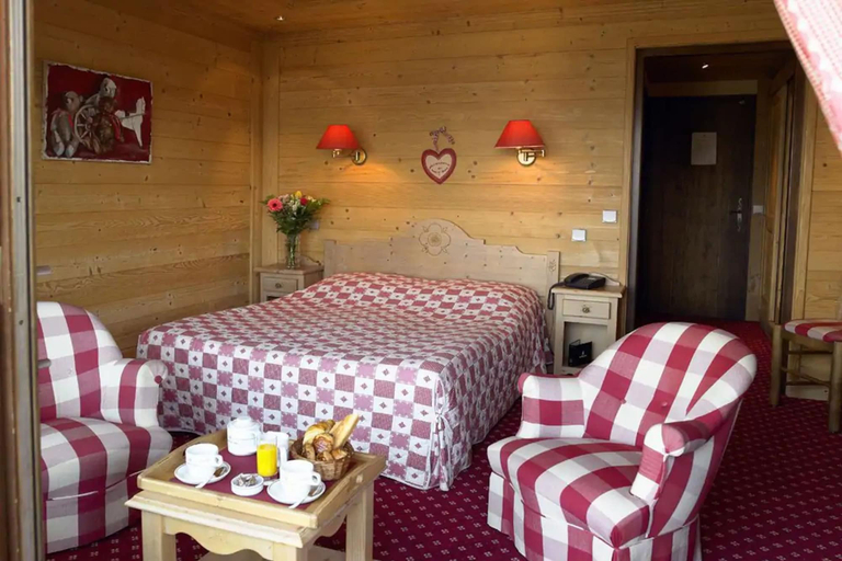 Bedroom 3, Aux Ducs de Savoie, Haute-Savoie