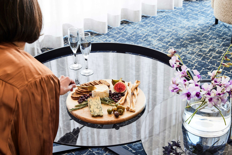Food & Drinks 5, Adina Apartment Hotel Melbourne on Flinders, Melbourne