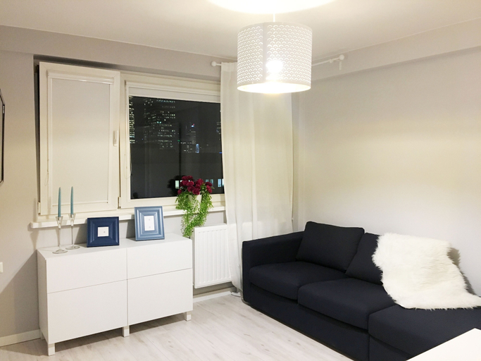 Others 5, Cohen's Place, Warsaw