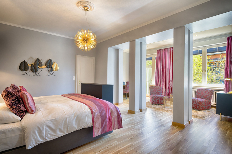 Bedroom 13