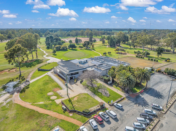 Exterior & Views 2, Comfort Suites Clubarham Golf Resort, Wakool