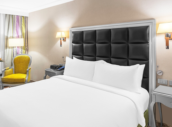 Bedroom 3, Hilton Alexandria Corniche, Al-Muntazah