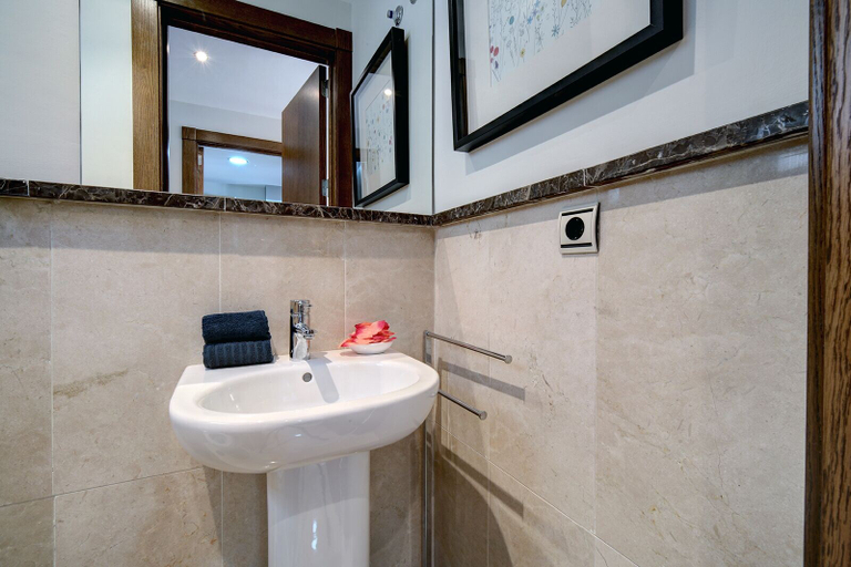 Bathroom 4, A Beautiful Modern Two Bedroom Villa, Málaga