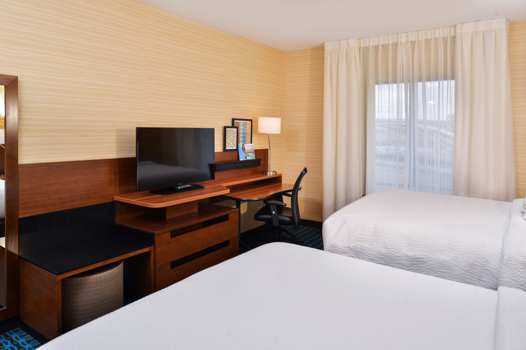 Bedroom 3, Fairfield Inn & Suites by Marriott Eugene East/Springfield, Lane