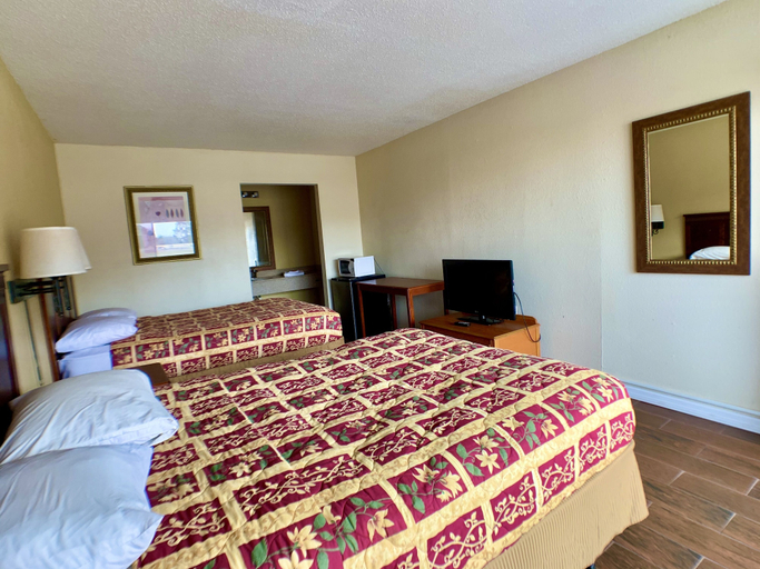Bedroom 3, La Vista Inn, Pasco