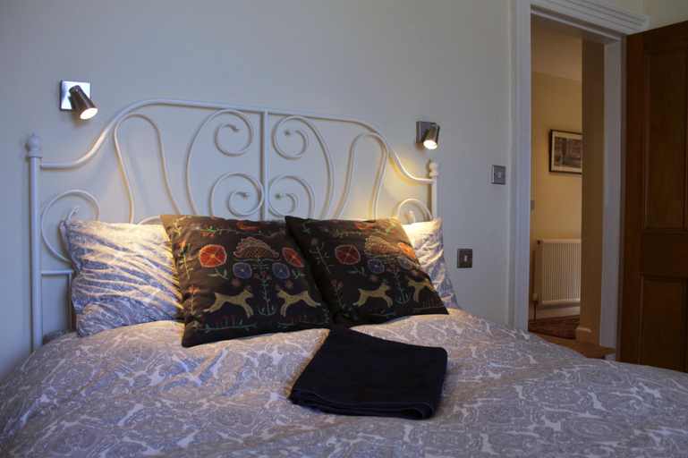 Bedroom 3, Silver Lining - Gilmore Place Apartment, Edinburgh