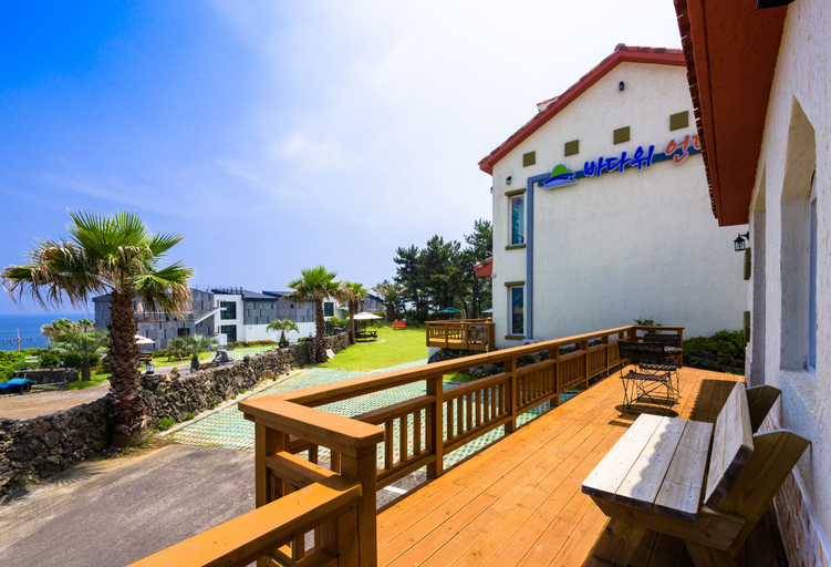 Others 5, Badaweeondeok Pension, Seogwipo