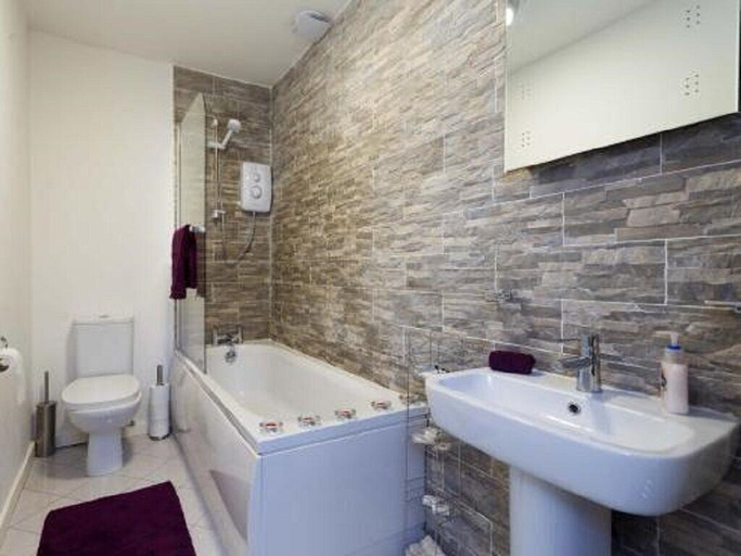 Bathroom 3, Live in Leeds Nazarene Apartments, Leeds