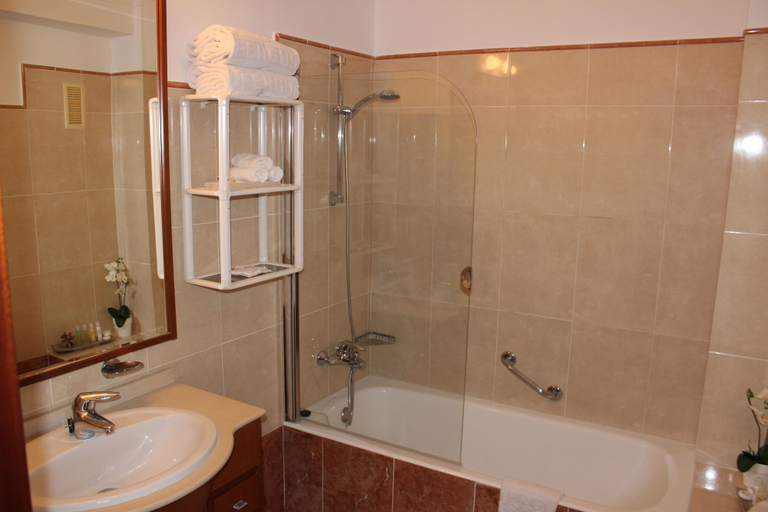 Bathroom 5, Cabot Pollensa Park Spa - Family Resort, Baleares