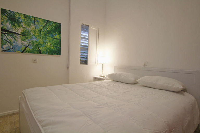 Bedroom 3, KAV Apartments -Near Assuta Olei Gardom