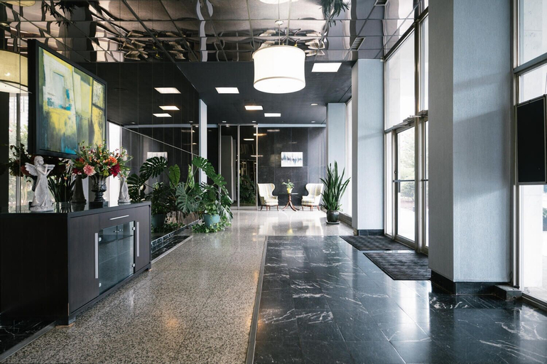 ATL Downtown 2BR with Free Parking Gym, Fulton
