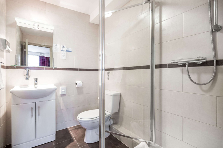 Bathroom 4, Comfort Inn Edgware Road W2, London