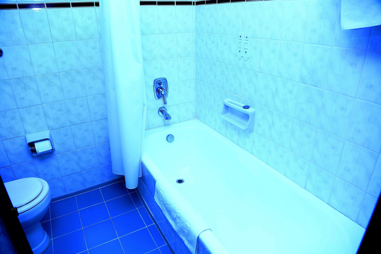 Bathroom, Hotel Ak-Keme, Bishkek