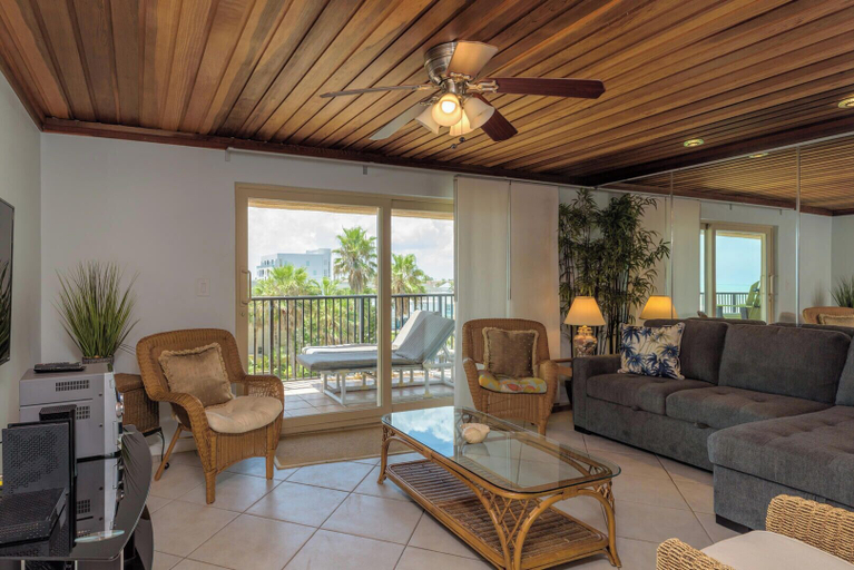 Others 5, Beachfront Condo With Pool, hot tub & Sundeck!, Cameron