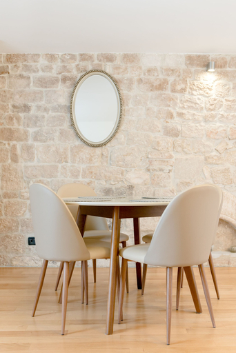 Others 5, Aurum Templi Suites, Split