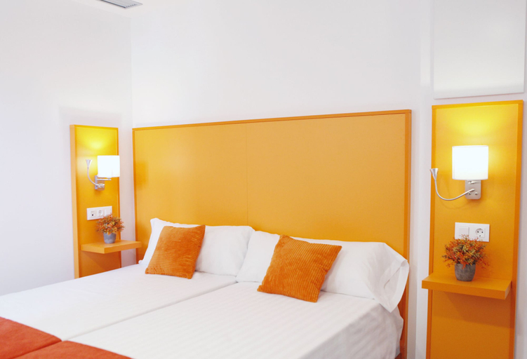 Bedroom 3, Hotel San Remo, Alicante