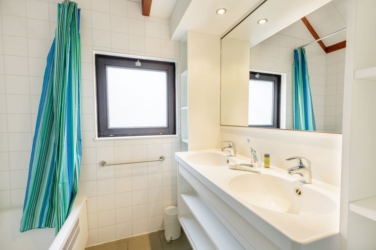 Bathroom 5, Sunparks Kempense Meren, Antwerpen