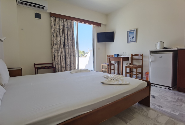 Bedroom 3, Vlycha Beach Studios & Apartments, South Aegean
