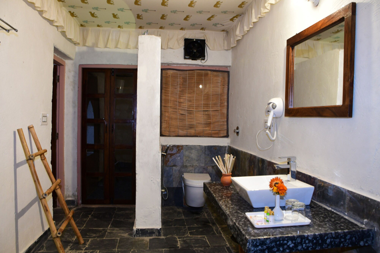 Bathroom 4, Bagh Serai, Sawai Madhopur