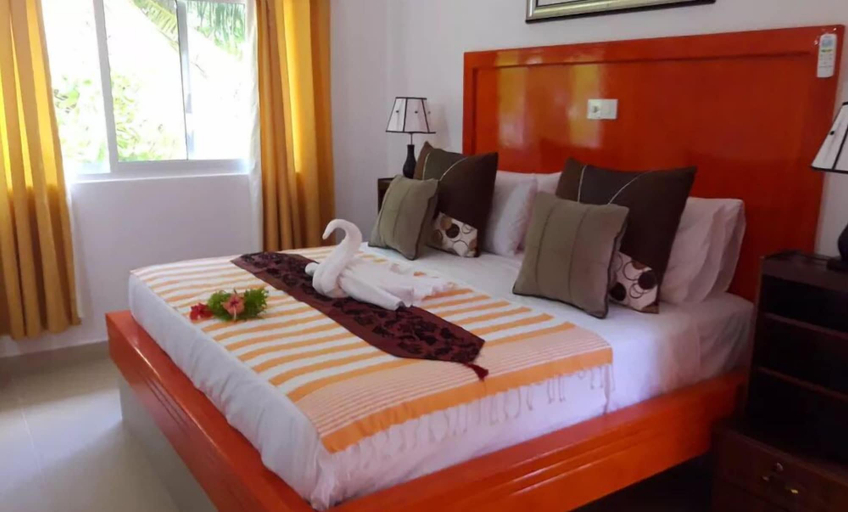 Bedroom 3, Villa Admiral, Diana