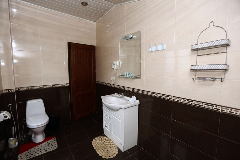 Bathroom 4, Hotel Isaka, Tbilisi