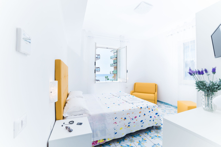 Bedroom 3, La Casa di Aurora, Salerno