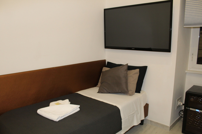 Bedroom 2, Empire Suites, Rome