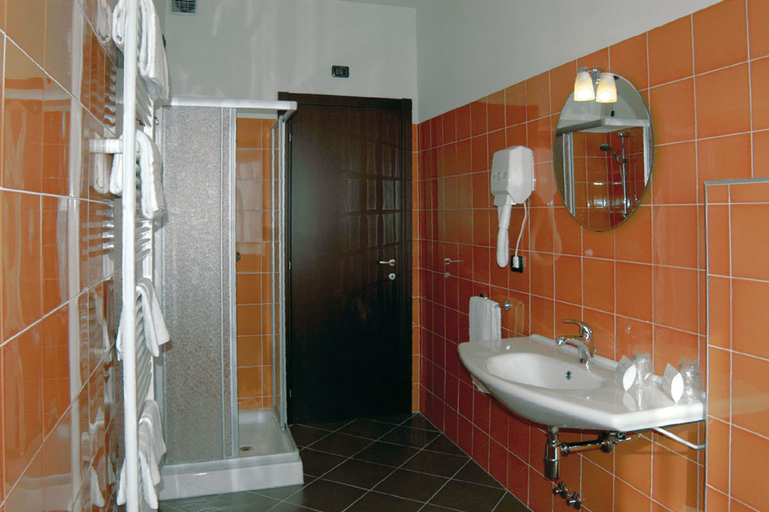 Bathroom 4, Hotel Santo Stefano, Arezzo