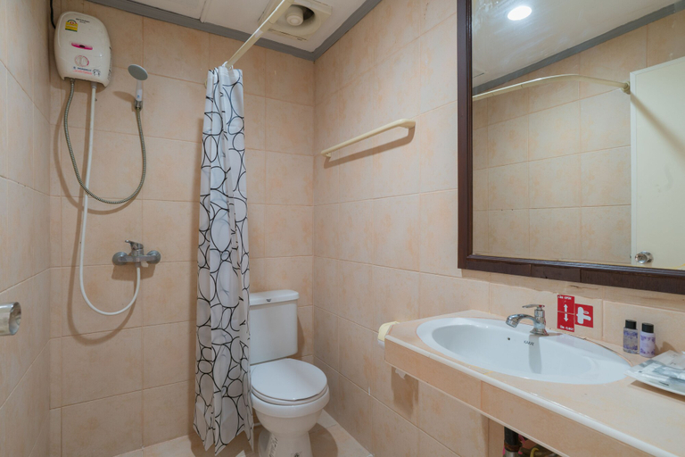 Bathroom 4, 敲敲海滩精品酒店(Knock Knock Beach Boutique), Pulau Phuket