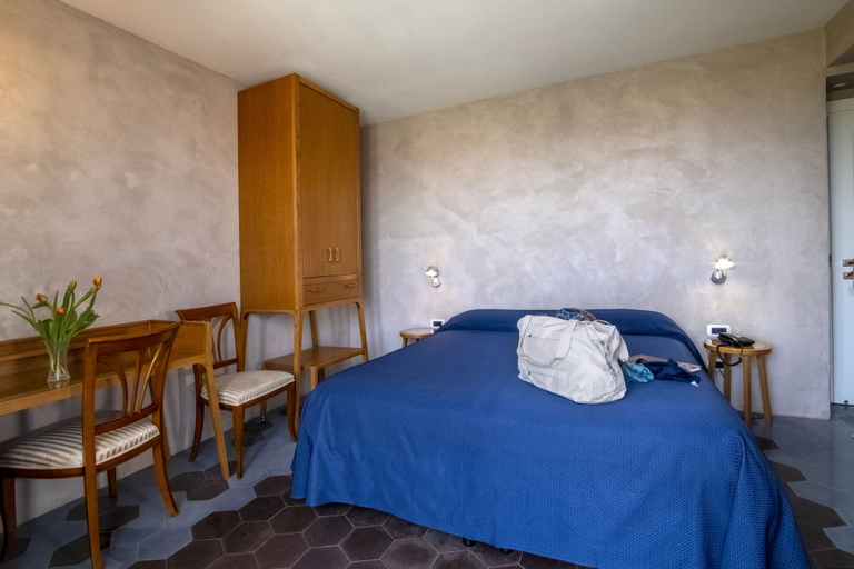 Bedroom 3, Il Roseto Resort, Napoli