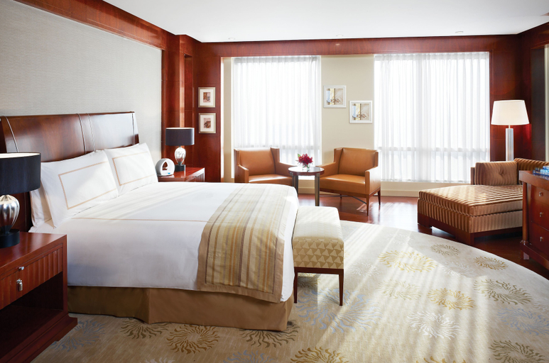 Bedroom 3, Four Seasons Hotel Mumbai, Mumbai City