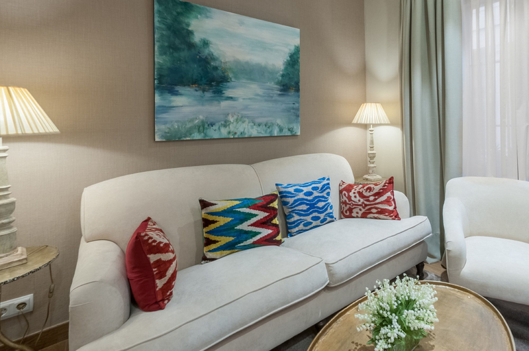 Others 5, Suites Murillo Catedral, Sevilla