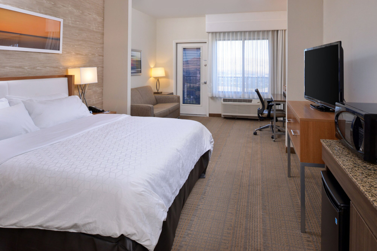 Bedroom 5, Holiday Inn Express & Suites POCATELLO, Bannock