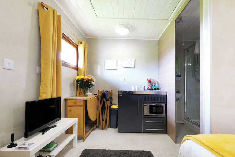 Bedroom 2, Ocean View 7 - 1 Bedroom - Llanrhidian, Swansea