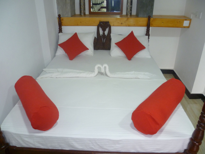 Bedroom 3, The villa sunshine, Divulapitiya