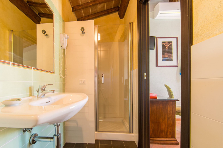 Bathroom 4, Agriturismo Borghetto Il Montino, Siena
