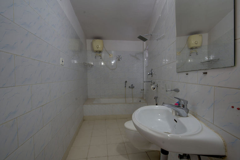 Bathroom 4, Hotel Mahadev Palace, Deoghar