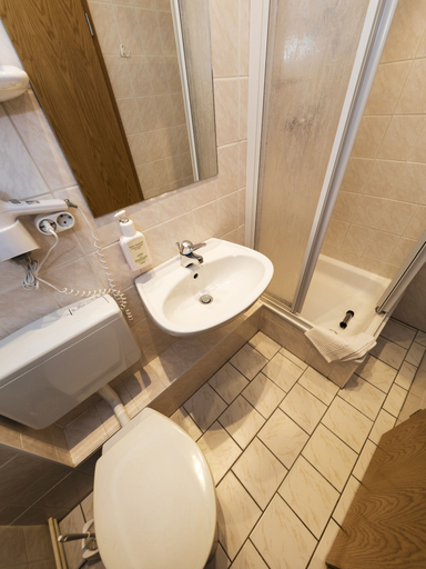 Bathroom 5, Hotel Waldidyll, Vorpommern-Rügen